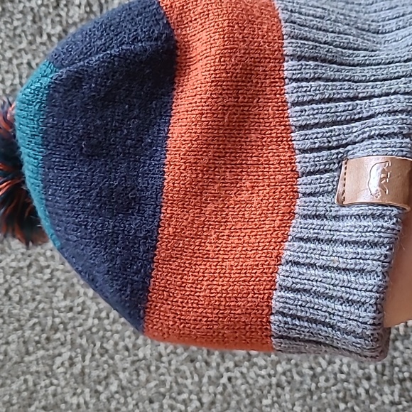 Kids hat boys H&M size 5-7 - Picture 2 of 4